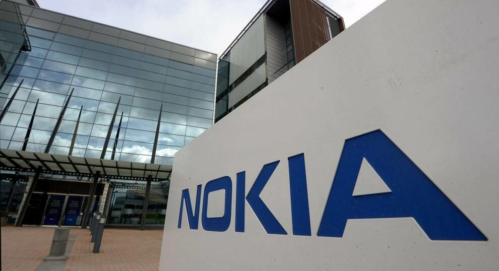 Nokia patented a rotating camera