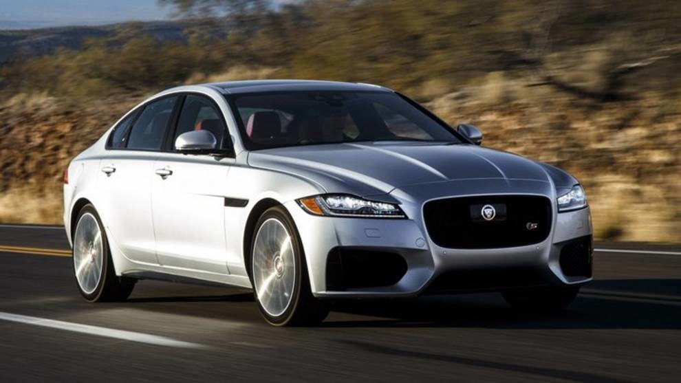Jaguar выпустит обновленные XF и F-Pace