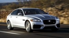 Jaguar випустить оновлені XF і F-Pace
