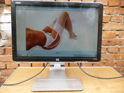 Монітор HP w2228h . 2*USB з Німеччини