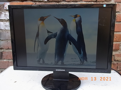 Монітор SAMSUNG 2243LNX 22 Дюймів з Німеччини