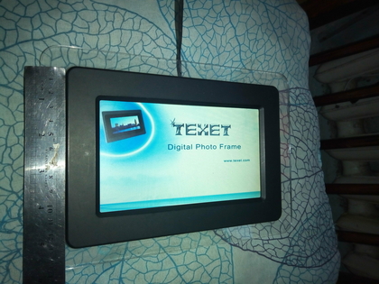 Цифровая фоторамка texet DPF-710UH