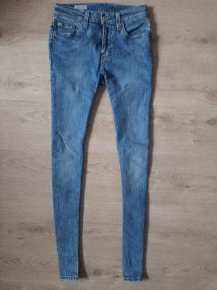 Модные мужские зауженные джинсы Levis 519 оригинал в хорошем состоянии