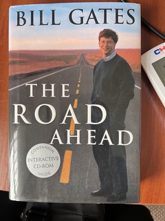 Книжка з афтографом Білла Гейтса The Road Ahead