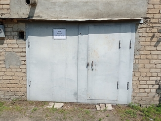 Продаю два Гаража в а.к. "Лидер" в центре Вознесенска