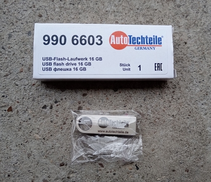 USB накопитель 16 Gb
