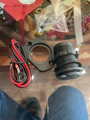Гніздо прикурювача SV 12V 120W для авто, мото, човни, трактори з підсвічуванням синій.