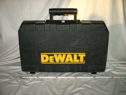 Ящик для электроинструмента DeWalt