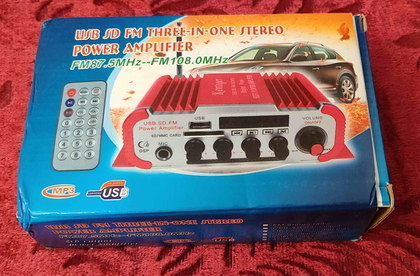 Автомобильный 2-х канальный усилитель. Stereo, USB. Блиц