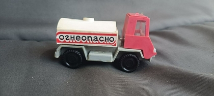 Машинка бензовоз