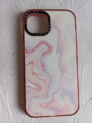 Чехол Casetify с мраморным узором для iPhone 13 mini.