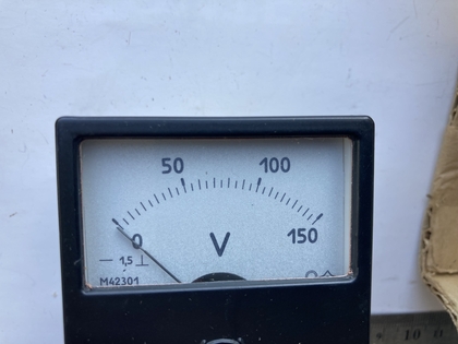 Вольтметр М42301 150V