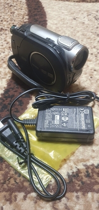Камера Sony DCR-DVD109