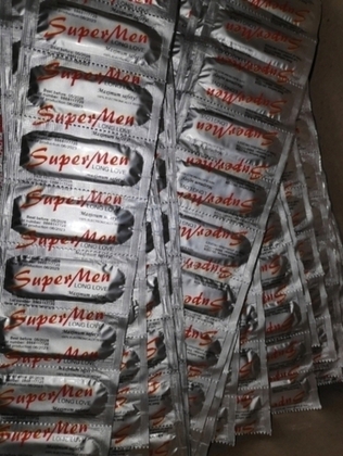 Презервативы 100 штук в лоте Super Men