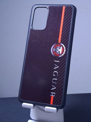 Чехол на samsung s20 plus.