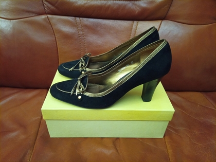 Туфли замшевые Ellenka Collection 37р.