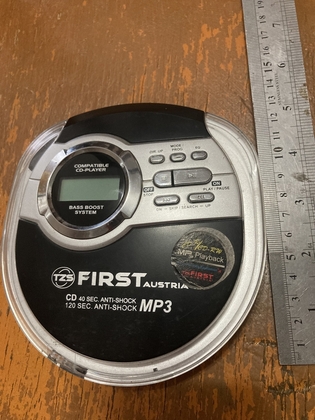 CD player compatible First AustriaFA-2069 MP3