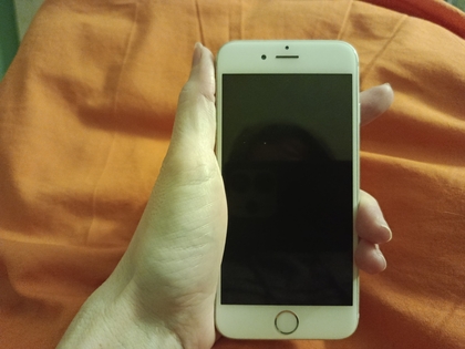 IPhone 6 на запчастини / під відновлення. Екран цілий.