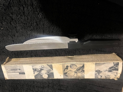 Хлебный нож Victorinox