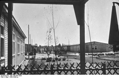 Bundesarchiv_Bild_146-2007-0092,_IG-Farbenwerke_Auschwitz.jpg