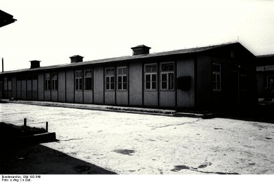 Bundesarchiv_Bild_192-349,_KZ_Mauthausen,_Lagerbordell.jpg