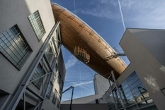 Modern wood architecture: an airship in the urban jungle