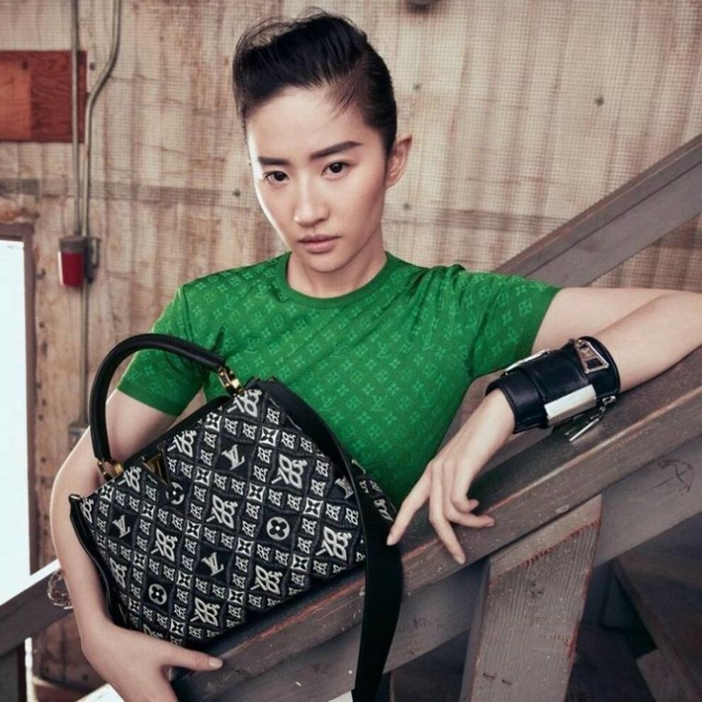 Liu Yifei снялась в рекламе сумок от Louis Vuitton