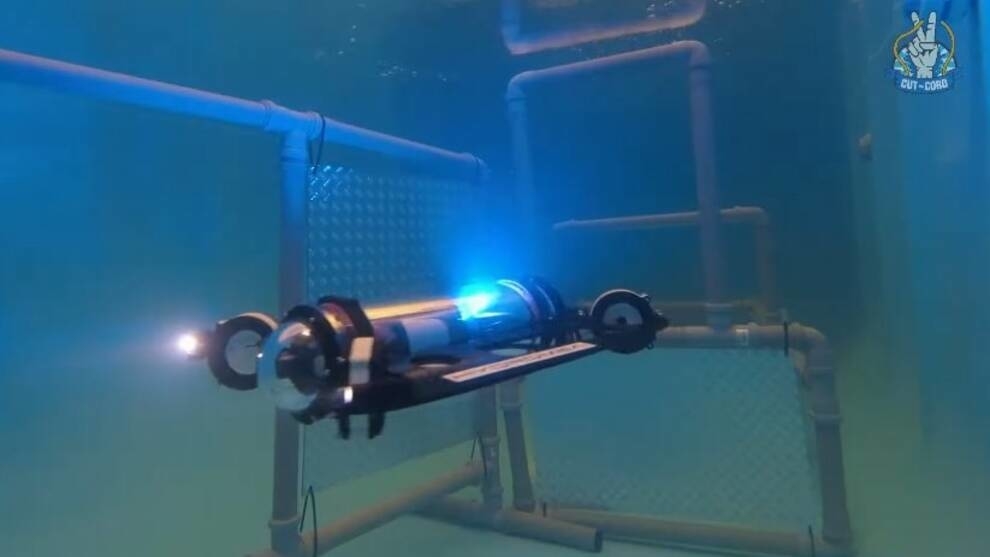  Без проводов, но с помощью света:  Hydromea  представили подводной дрон ExRay