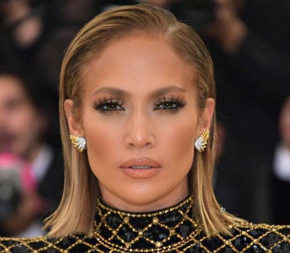 Powtórz makijaż Jennifer Lopez z OXO