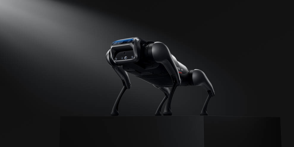 Xiaomi показал робота-собаку, который способен крутить сальто