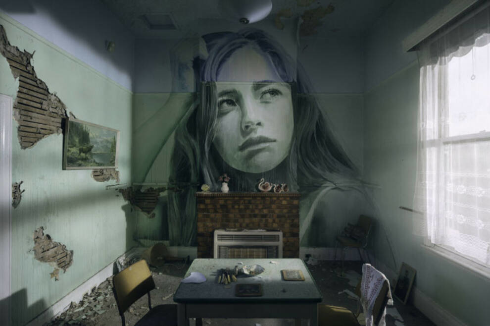Австралиец рисует портреты девушек на стенах заброшенных зданий