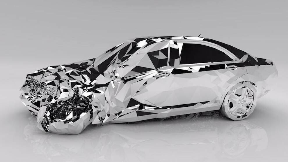 OXO remembered the sculpture of the destroyed Mercedes-Benz S550