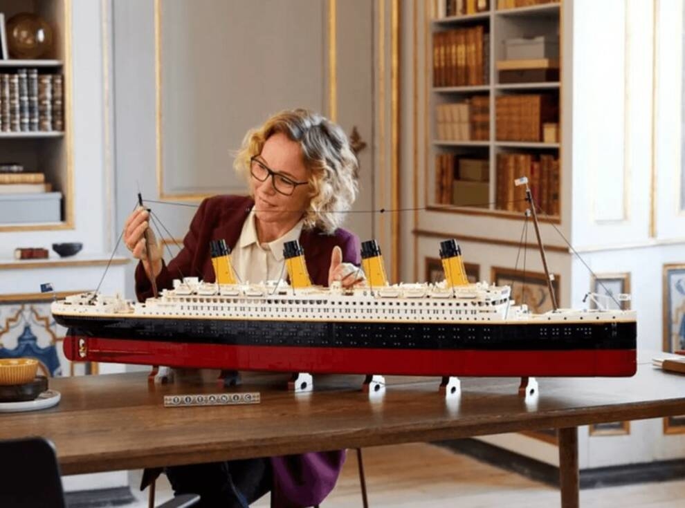 9000 sztuk i 1,3 metra - nowy zestaw LEGO dla pasjonata legomanów