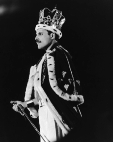 Freddie Mercury: wybór archiwalnych zdjęć z najbardziej spektakularnymi obrazami