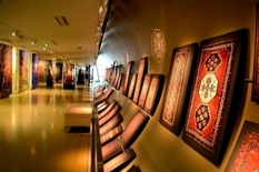 Музей ковров в Баку продолжает удивлять ценителей текстильного творчества