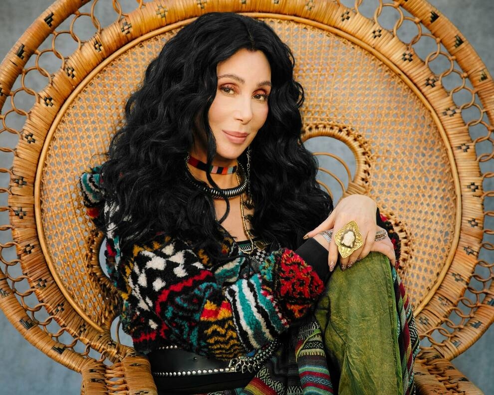 Twarzą kampanii Ugg jest legendarna Cher