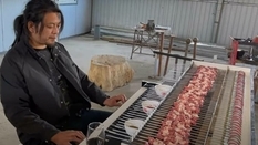 Пианино-мангал: китайский блогер сконструировал необычный музыкальный инструмент