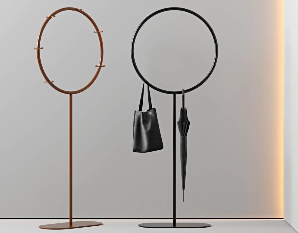 Ukrainian designer assembled an ergonomic hanger