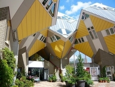 Cubic houses: the project of a Dutch architect that wins the hearts of tourists