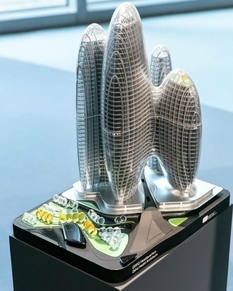 Вертикальный урбанизм: в Гонконге открылась выставка Zaha Hadid Architects