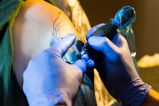 Медицинская татуировка вместо тонометра:новая разработка ученых